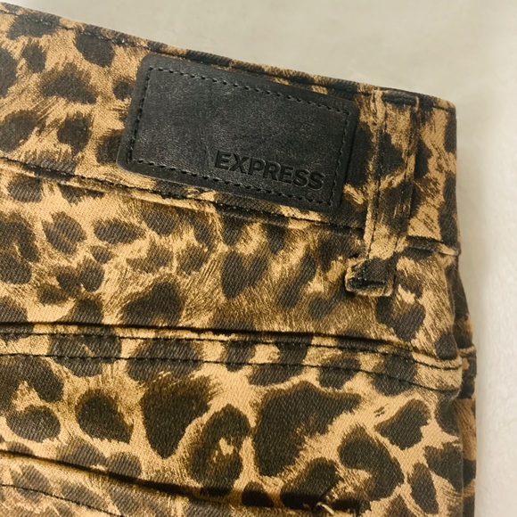 EXPRESS CHETAH PRINT JEANS size 4 - Picture 3 of 3